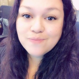 Meet your Posher, Nichole